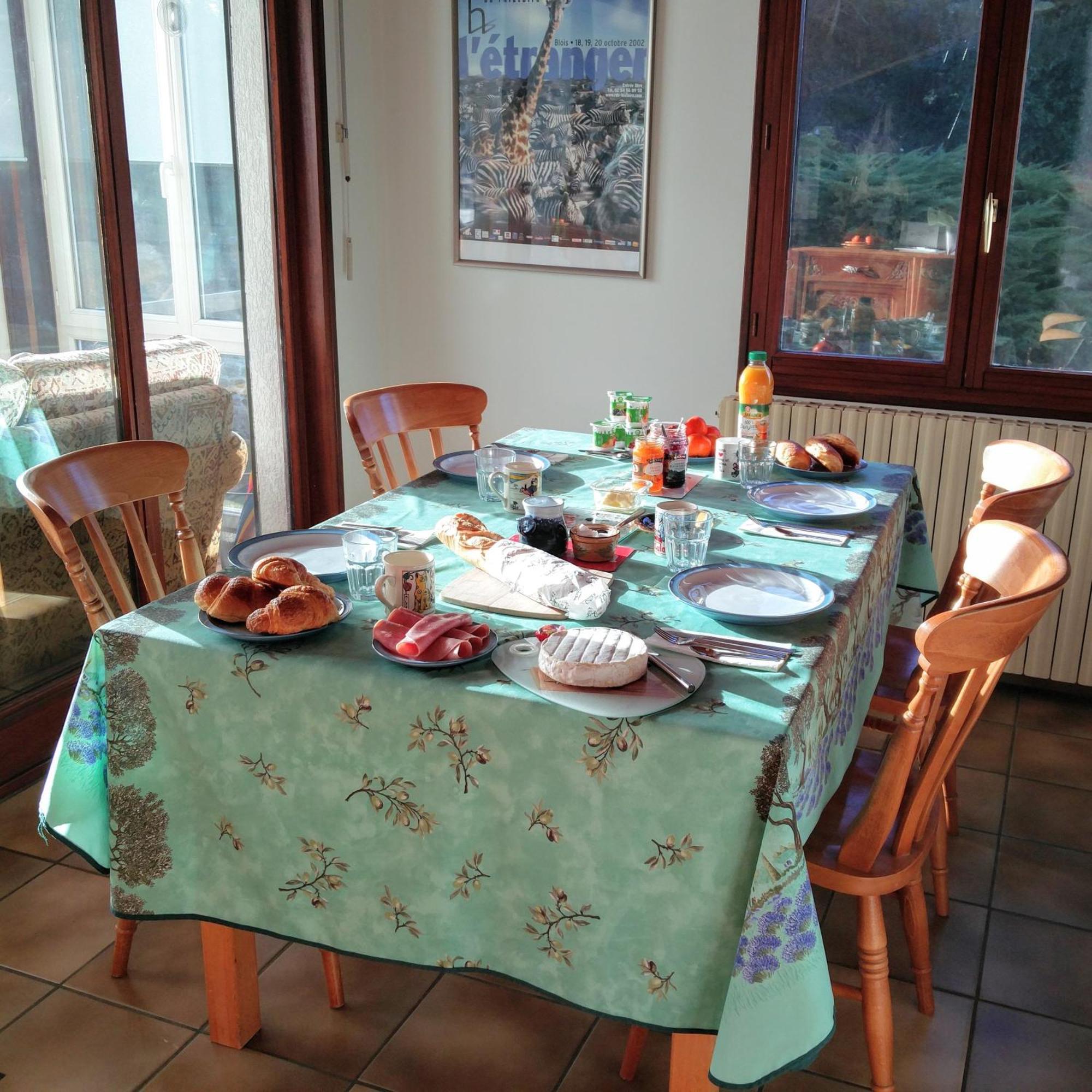 Le Petit Lac Bourganeuf Exterior photo